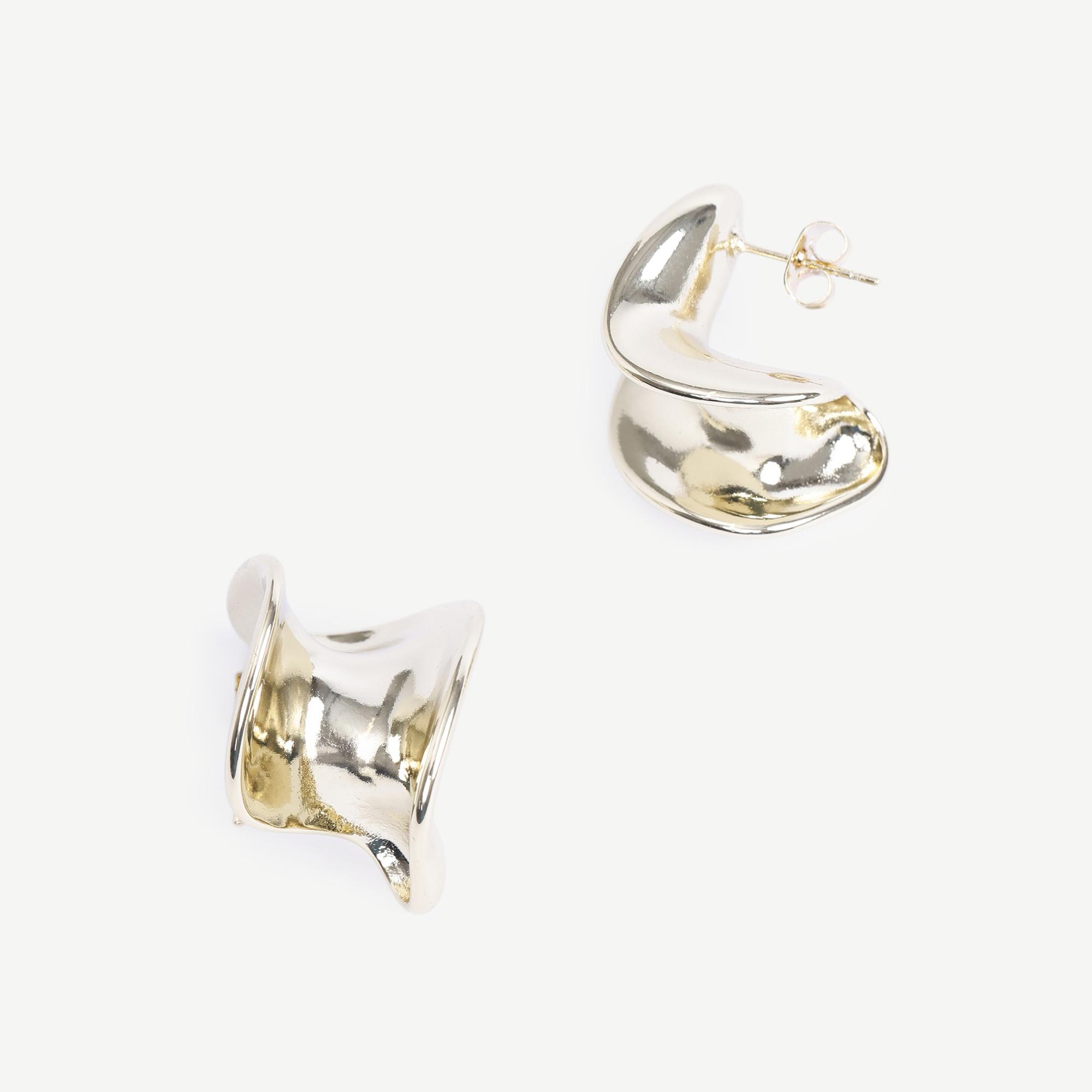 YARGICI Asimetrik Formlu Küpe