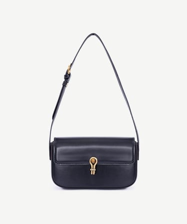  YARGICI Deri Görünümlü Toka Detaylı Omuz Çantası