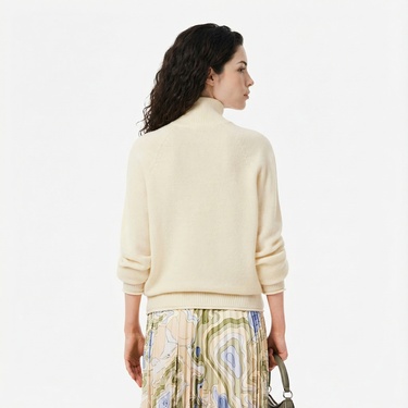  Lacoste Kadın Classic Fit Dik Yaka Krem Kazak