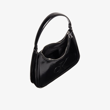  Calvin Klein Bold Metallic Kadın Siyah Omuz Çantası