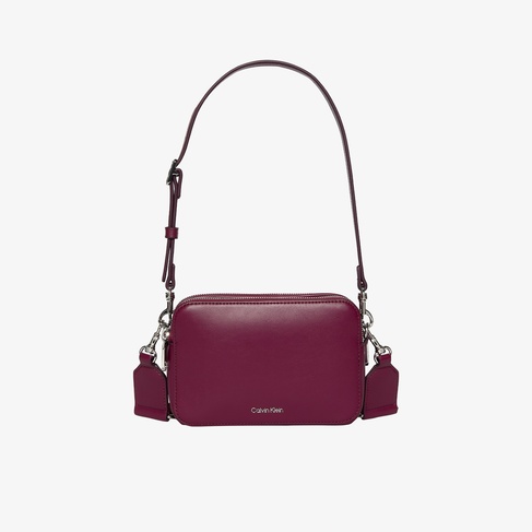  Calvin Klein Webbing Double Strap Camera Kadın Kırmızı Çapraz Çanta
