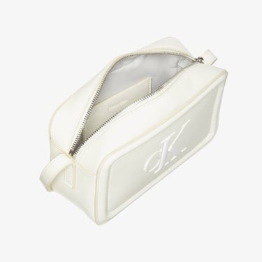  Calvin Klein Bold Camera Kadın Beyaz Çapraz Çanta