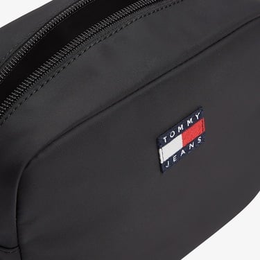  Tommy Hilfiger Essential Daily Kadın Siyah Çapraz Çanta