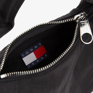  Tommy Hilfiger Casual Kadın Siyah Omuz Çantası