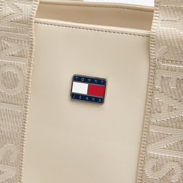  Tommy Hilfiger Daily Elevated Kadın Bej El Çantası