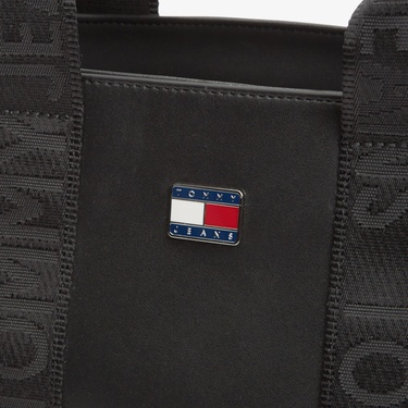  Tommy Hilfiger Daily Elevated Kadın Siyah El Çantası