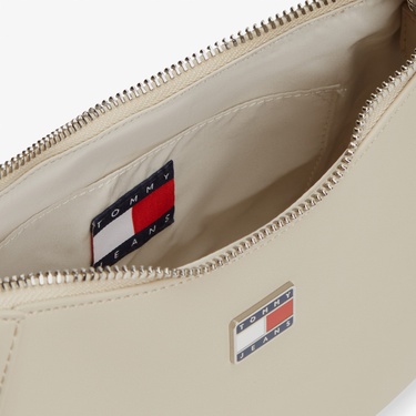 Tommy Hilfiger Daily Elevated Kadın Bej Omuz Çantası