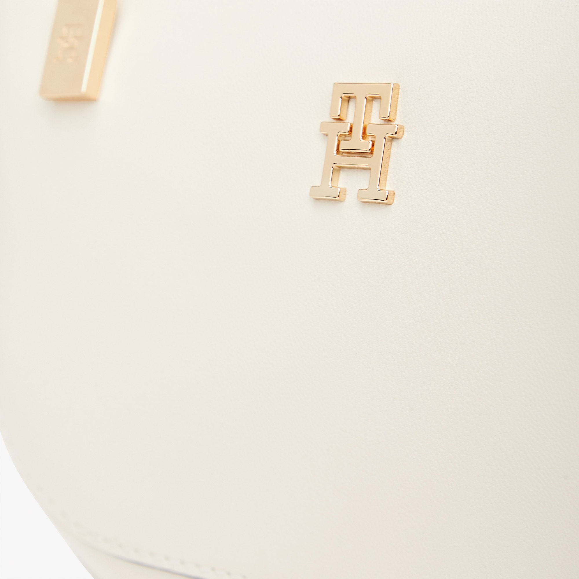 Tommy Hilfiger Glam Kadın Bej Çapraz Çanta