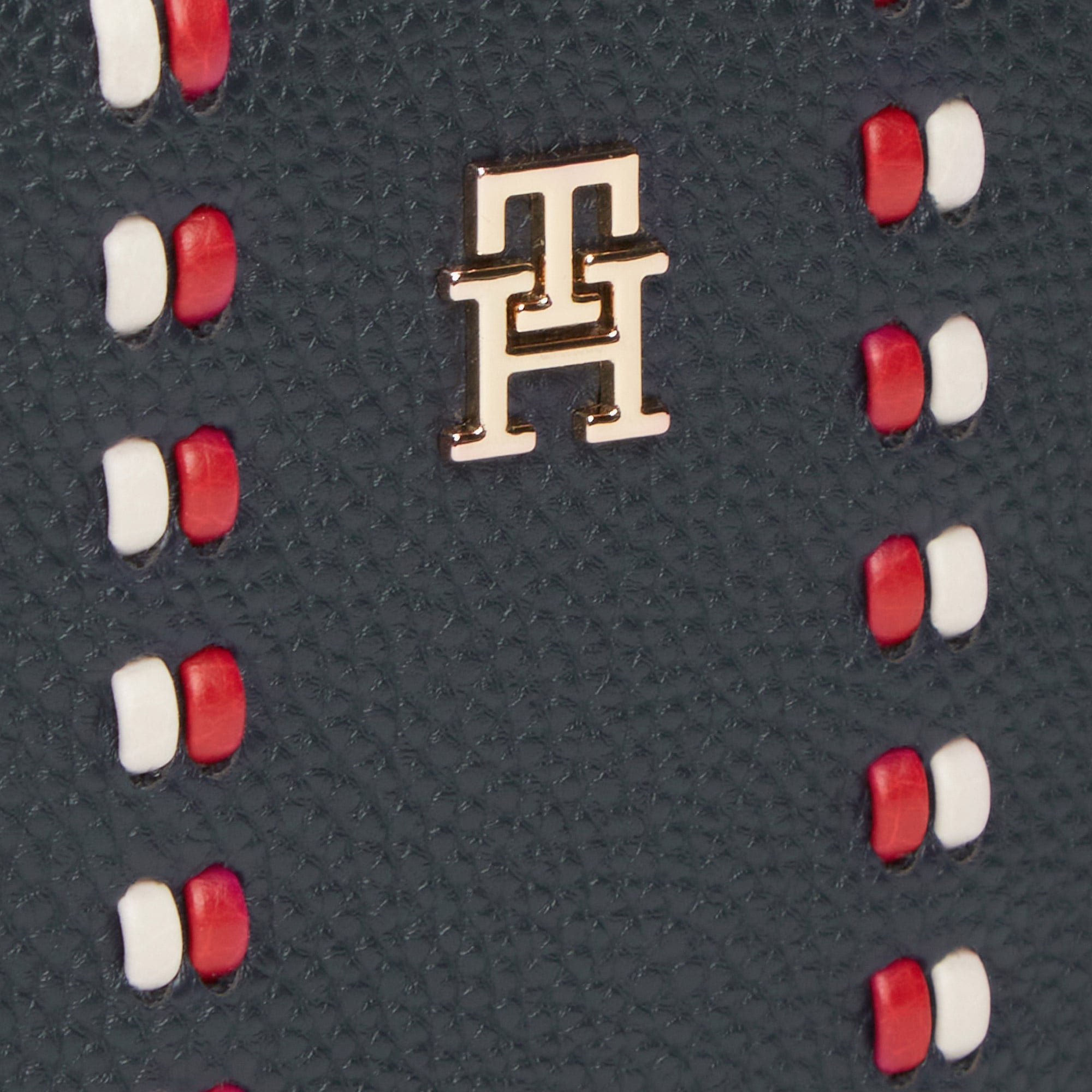 Tommy Hilfiger Timeless Kadın Lacivert Çapraz Çanta