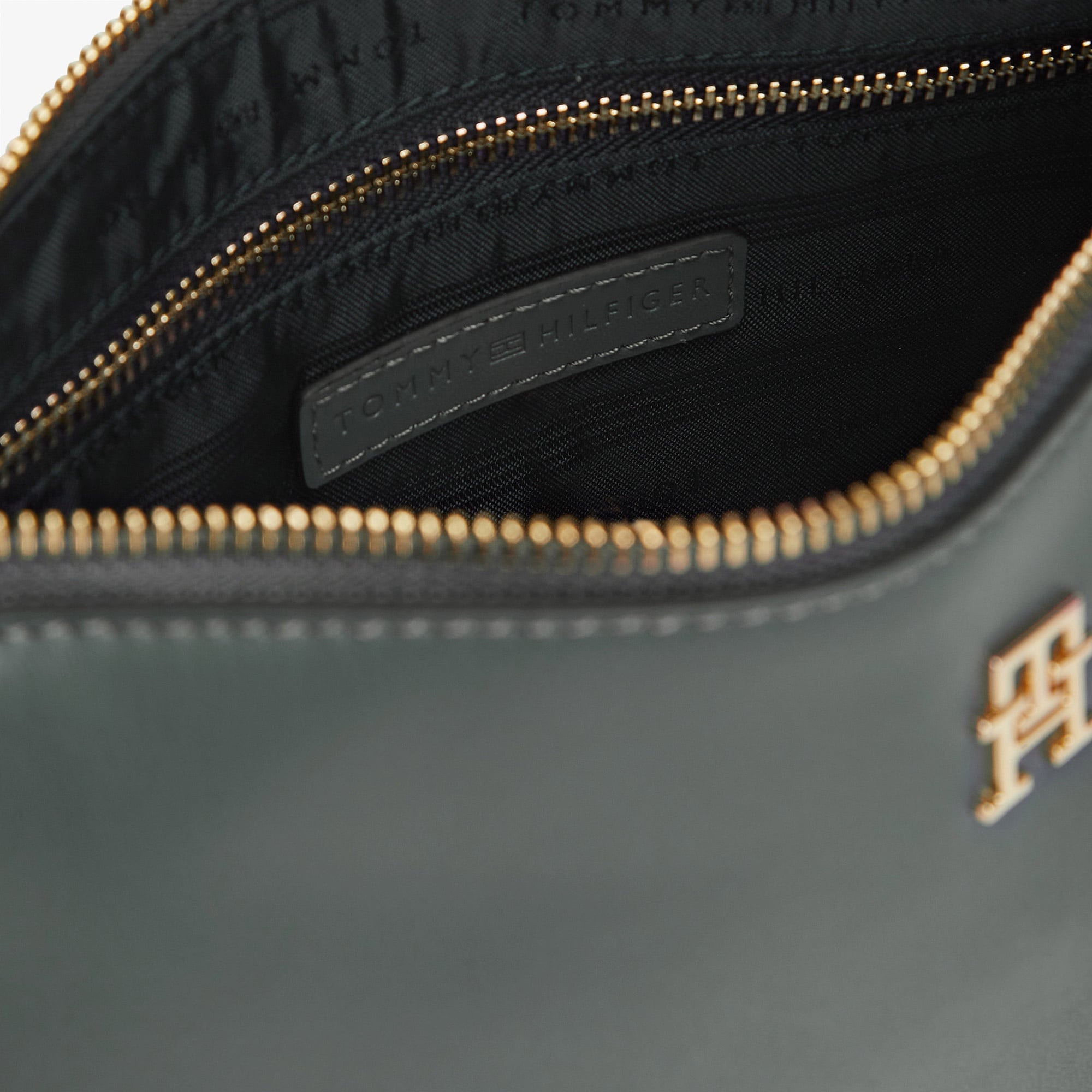 Tommy Hilfiger Glam Kadın Gri Çapraz Çanta