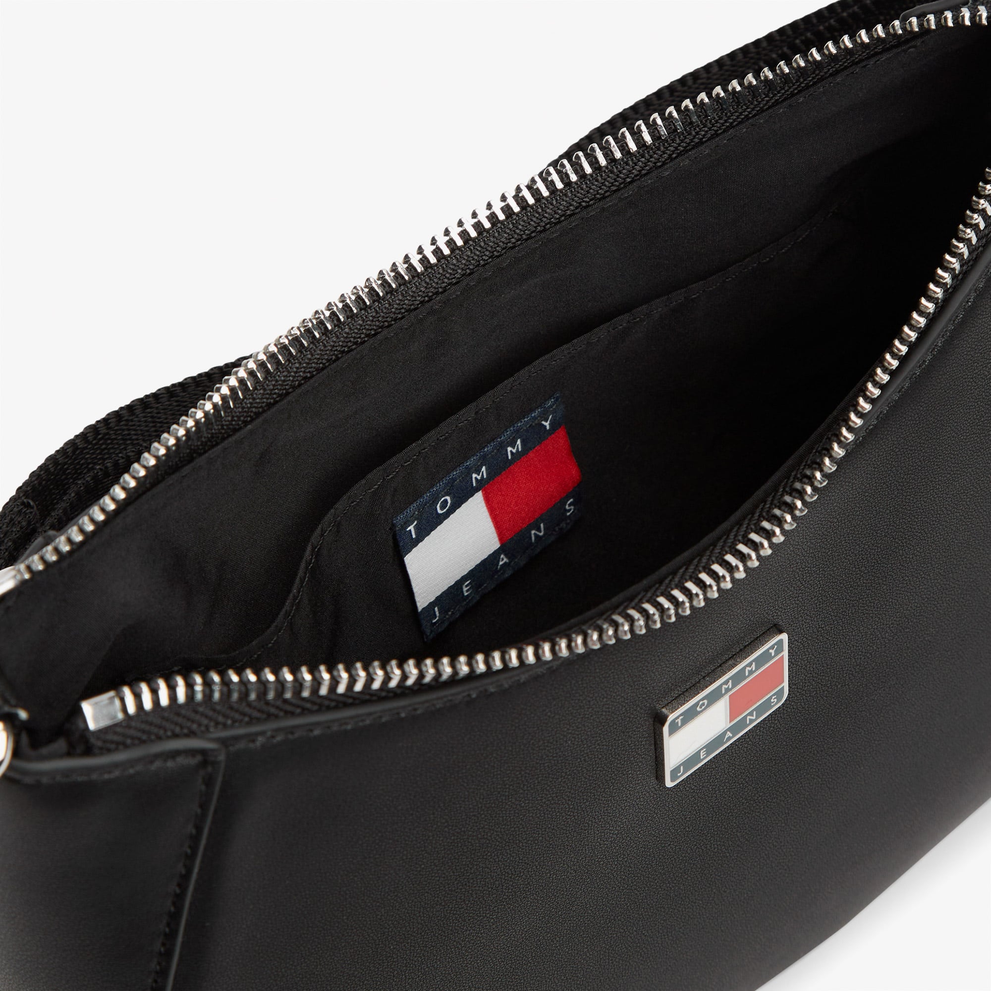 Tommy Hilfiger Daily Elevated Kadın Siyah Omuz Çantası