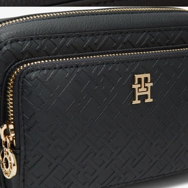  Tommy Hilfiger Icon Kadın Lacivert Çapraz Çanta