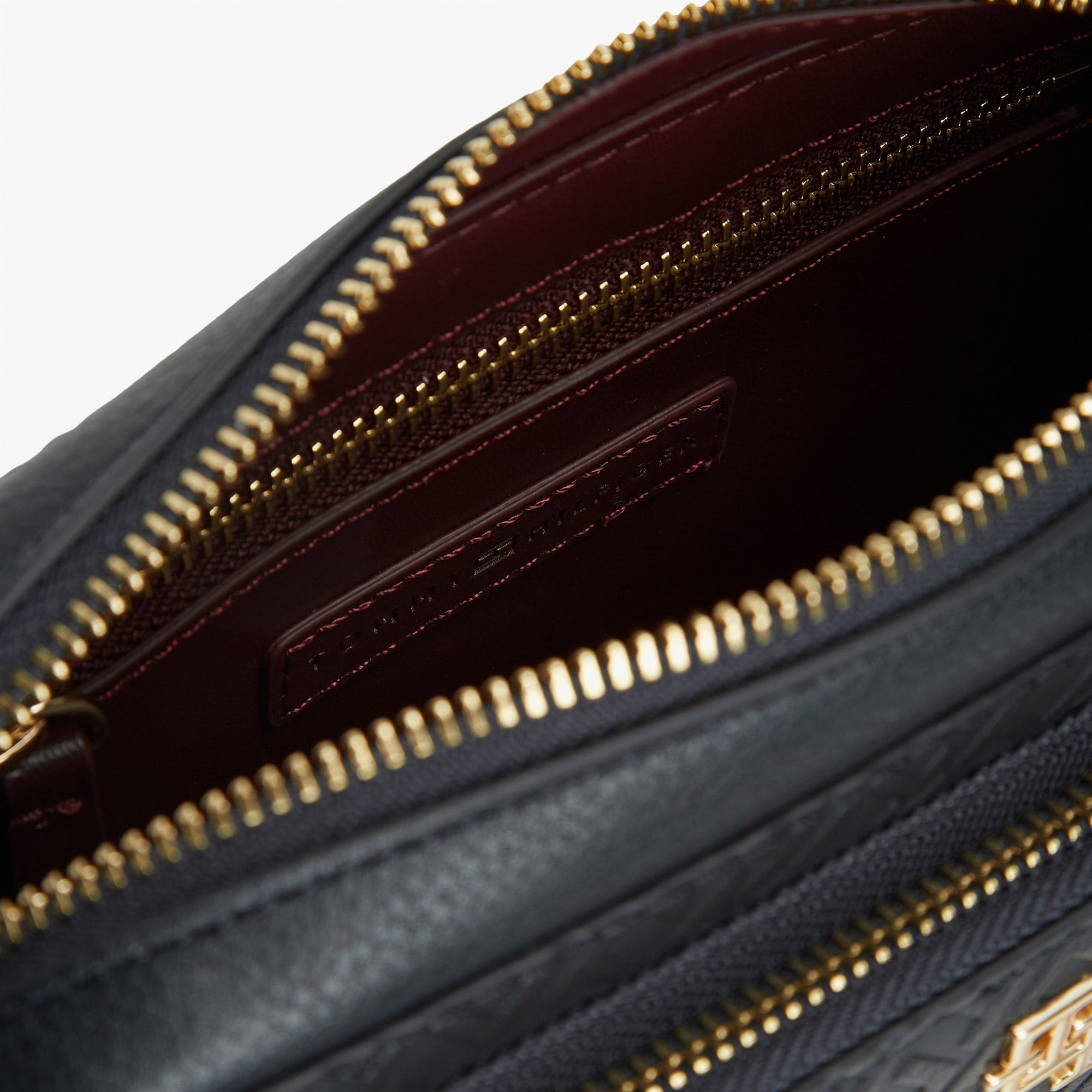 Tommy Hilfiger Icon Kadın Lacivert Çapraz Çanta