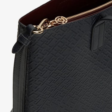  Tommy Hilfiger Icon Kadın Lacivert El Çantası