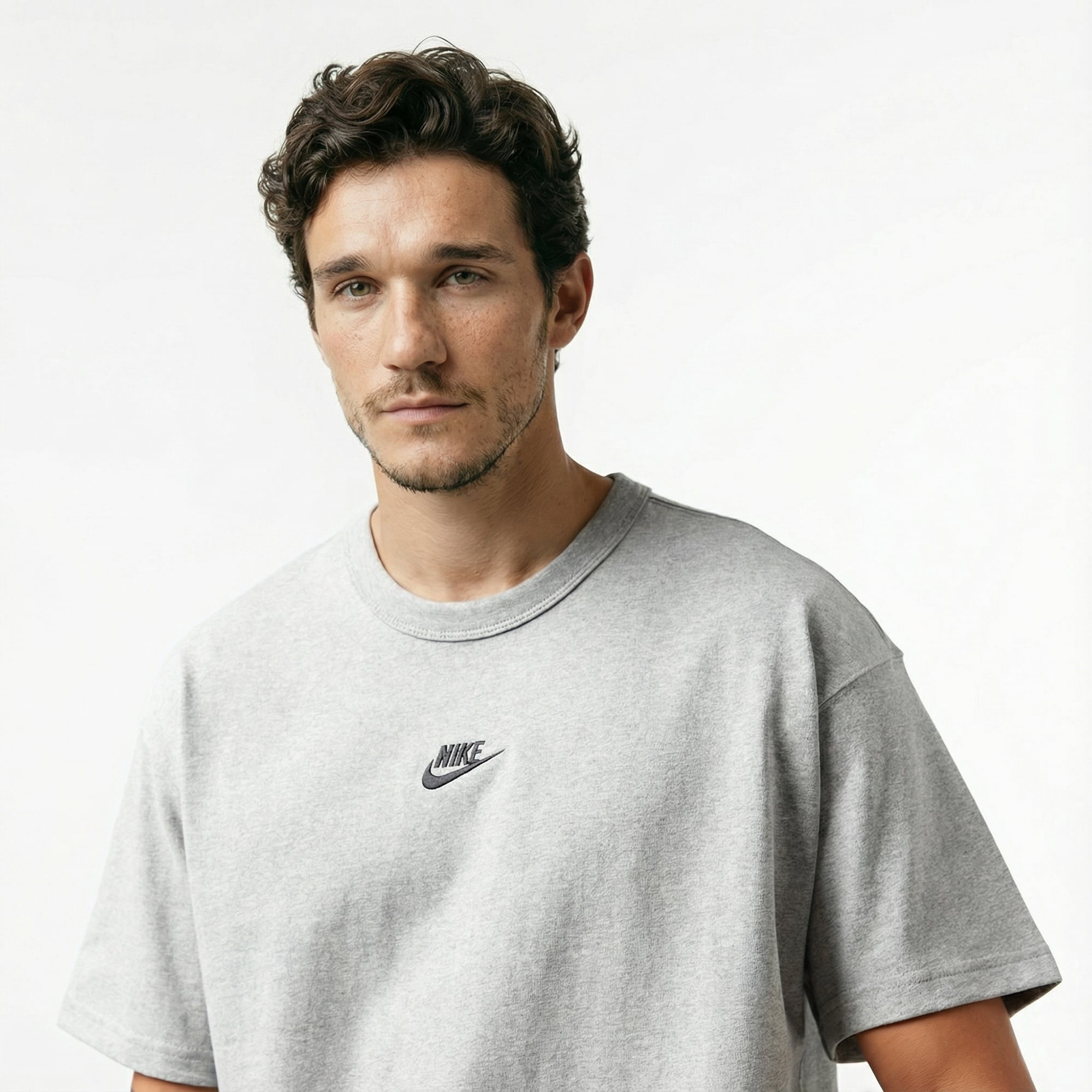 Nike Sportswear Premium Essential Sustainable Erkek Gri T-Shirt
