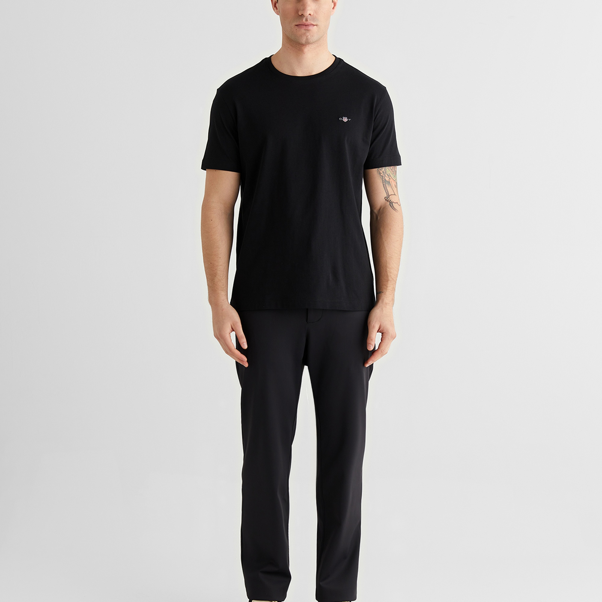 GANT Erkek Siyah Bisiklet Yaka Regular Fit Logolu T-Shirt