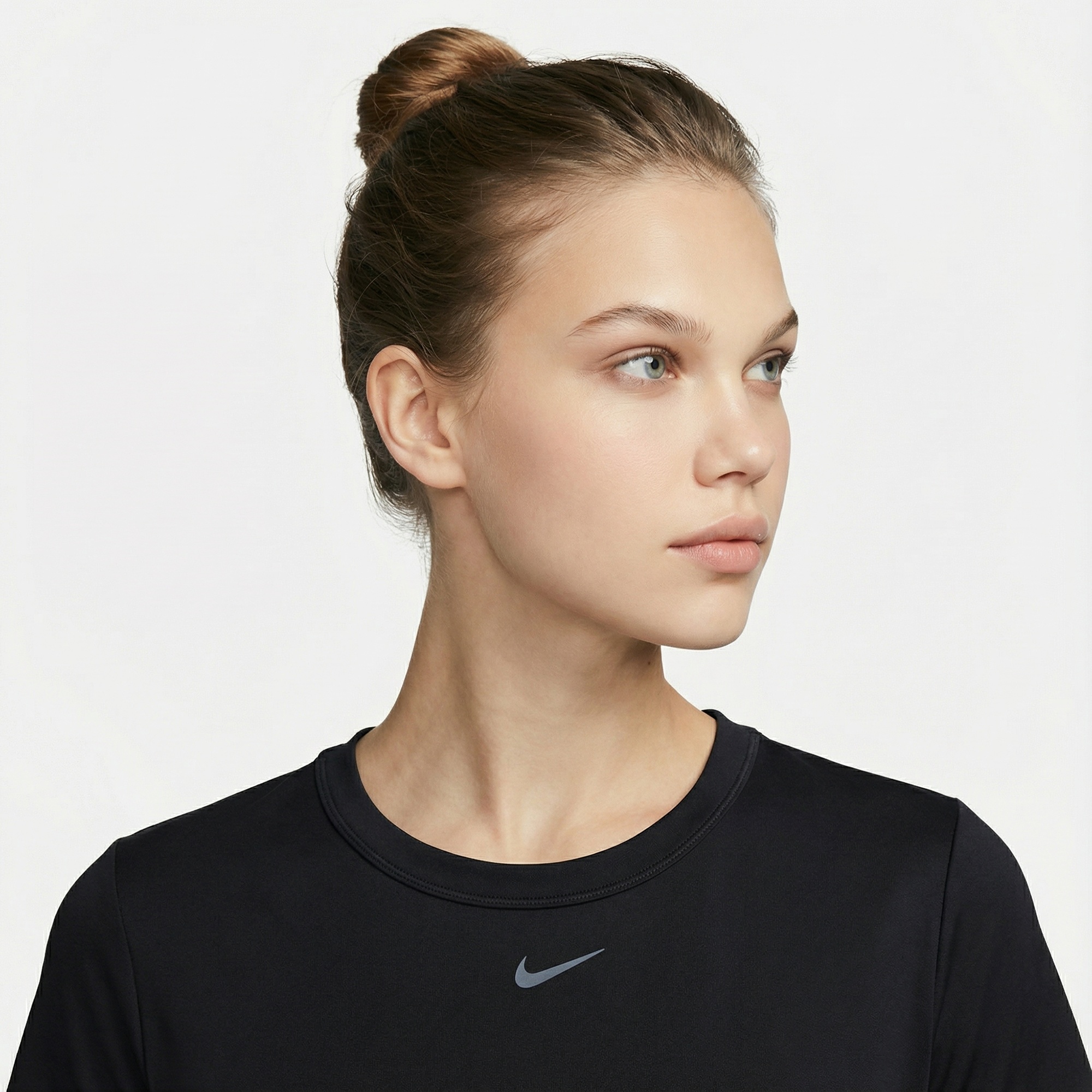 Nike One Fitted Kadın Siyah Top Crop T-Shirt