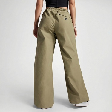  Converse Kadın Haki Paraşüt Pantolon