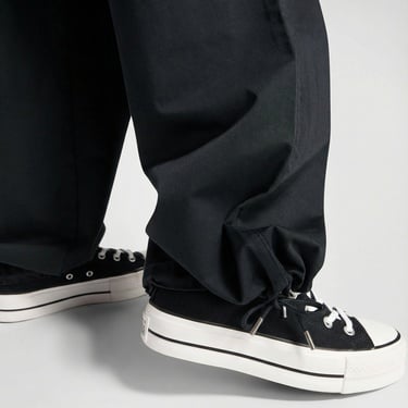  Converse Cargo Kadın Siyah Pantolon