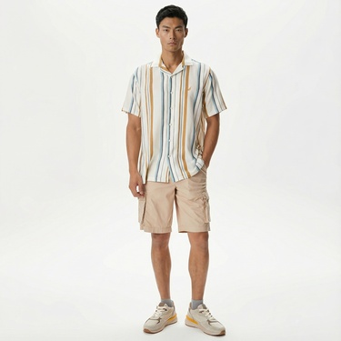  Nautica Erkek Kırık Beyaz Classic Fit Kısa Kollu Çizgili Gömlek