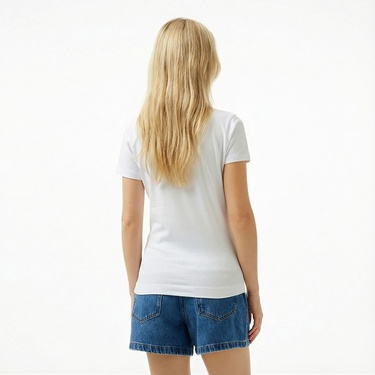  Guess Flower Triangle Kadın Beyaz T-Shirt