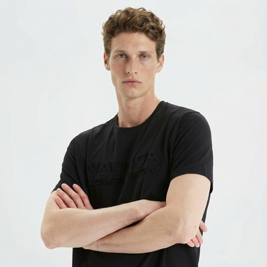  Nautica Erkek Siyah Standart Fit Baskılı T-Shirt