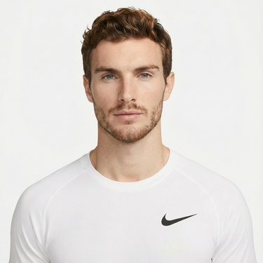  Nike Pro Dri-Fit Erkek Beyaz T-Shirt