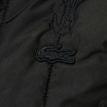  Lacoste Kadın Regular Fit Dik Yaka Kapitone Siyah Yelek