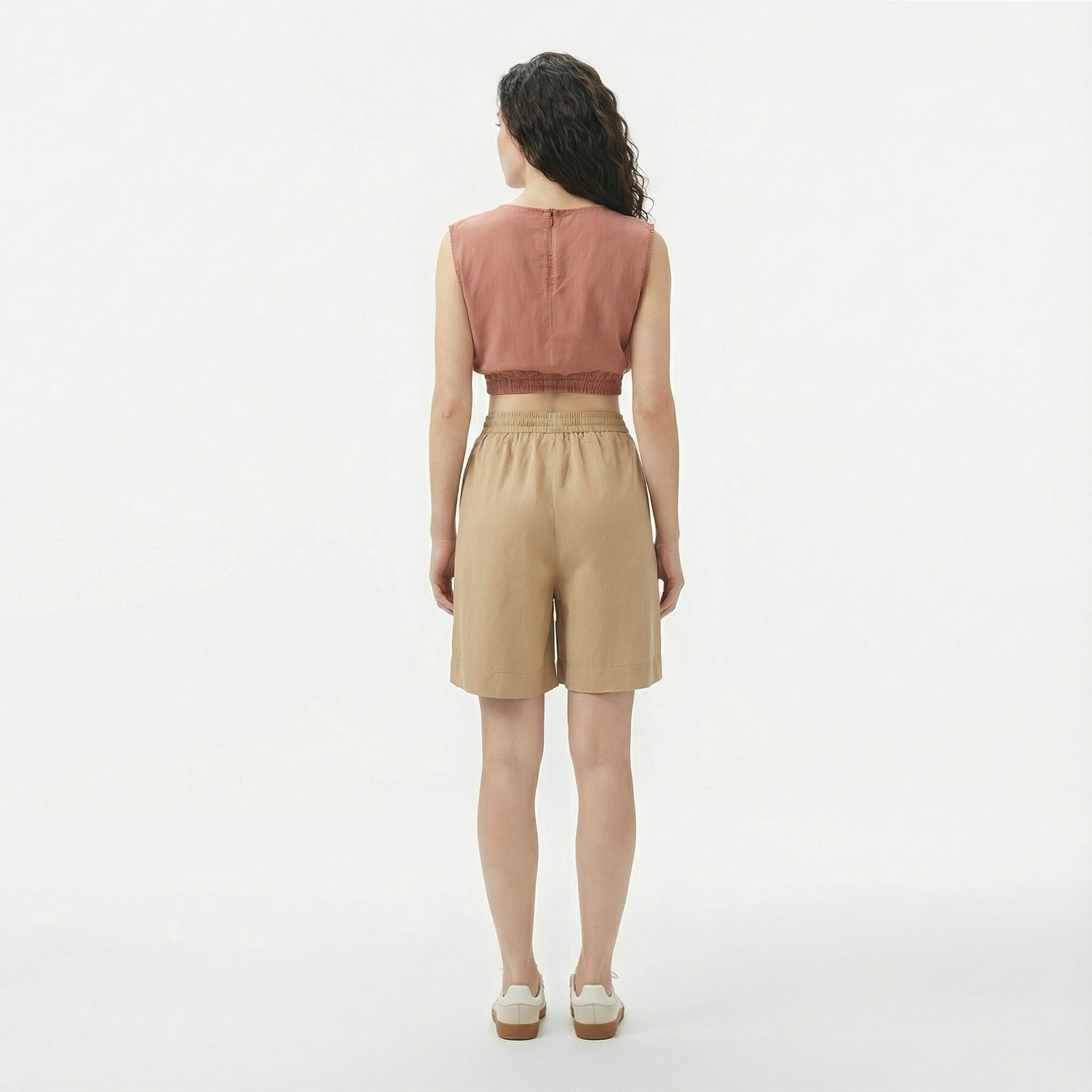 Lacoste Kadın Regular Fit Bej Bermuda Şort