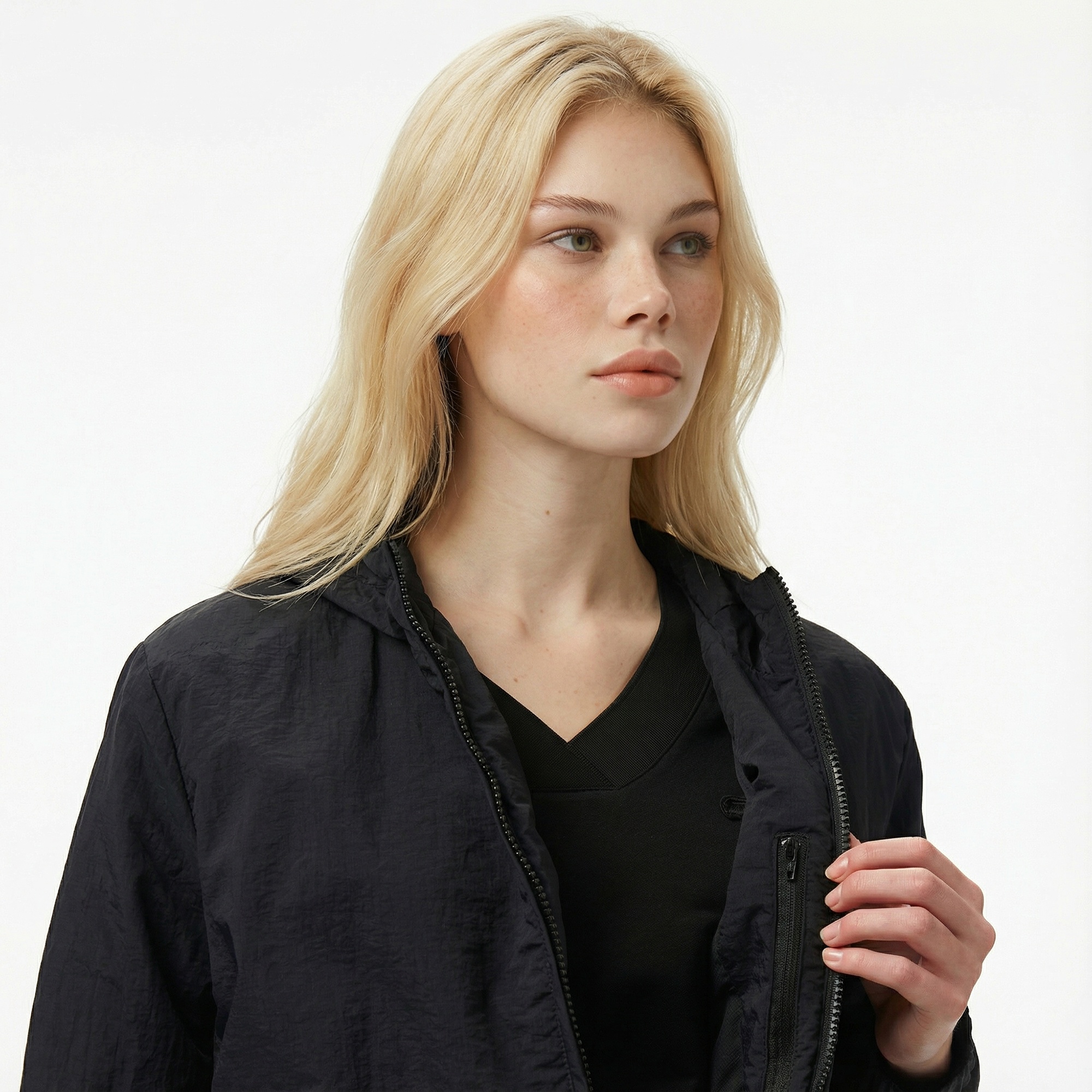 Lacoste Kadın Kapüşonlu Siyah Yağmurluk