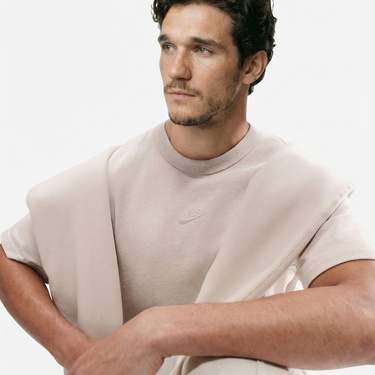  Nike Sportswear Premium Essentials Erkek Krem Rengi T-Shirt