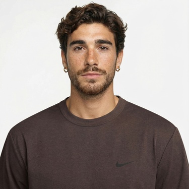  Nike Dri-Fit Hyverse Erkek Kahverengi T-Shirt