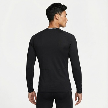  Nike Pro Warm Erkek Siyah Sweatshirt