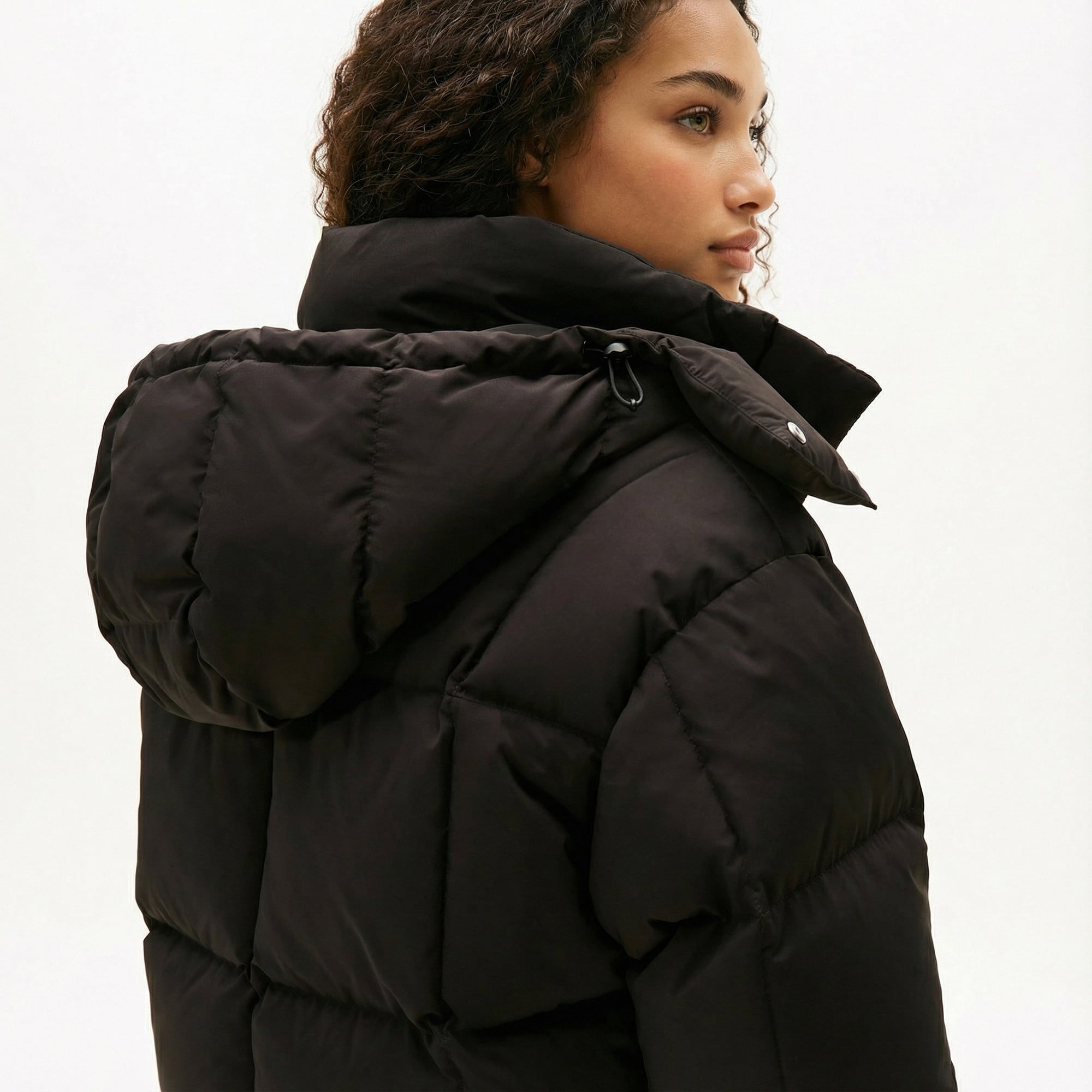 Tommy Jeans Alaska Crop Kadın Puffer Siyah Mont