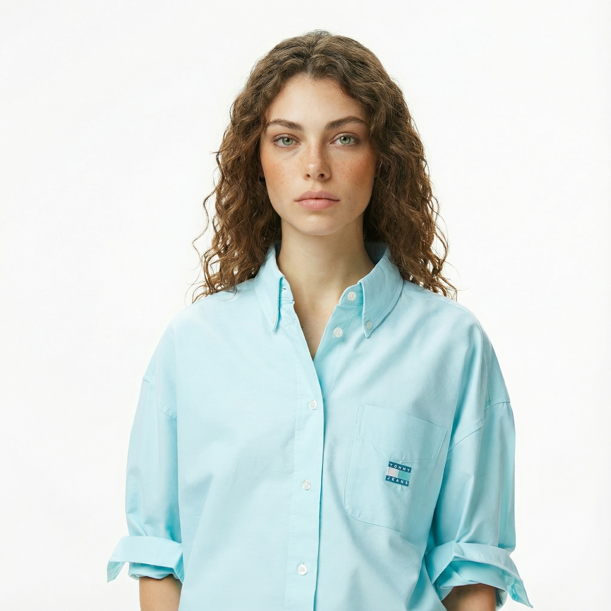 Tommy Jeans Oversize Badge Oxford Kadın Mavi Gömlek