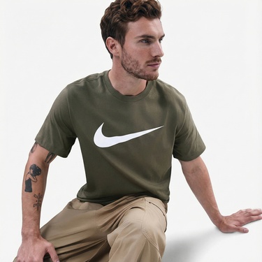  Nike Sportswear Icon Swoosh Erkek Haki T-Shirt
