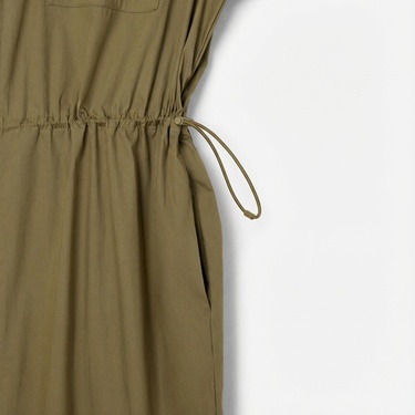 Lacoste Kadın Oversize Fit Uzun Kollu Fermuarlı Haki Elbise