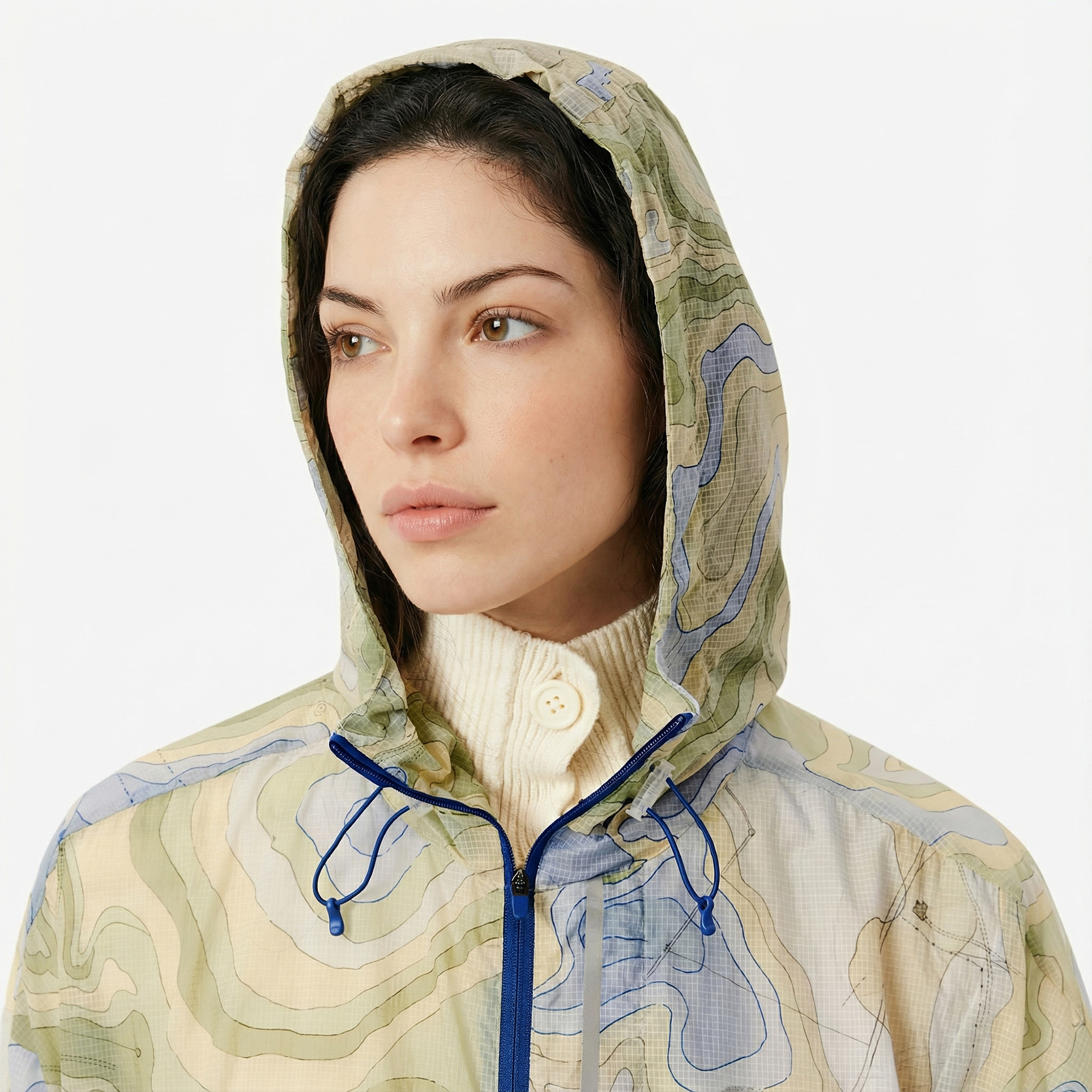  Lacoste Kadın Oversize Fit Kapüşonlu Renkli Mont