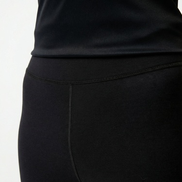  Nike Sportswear Classic High Rise 7/8 Kadın Siyah Tayt