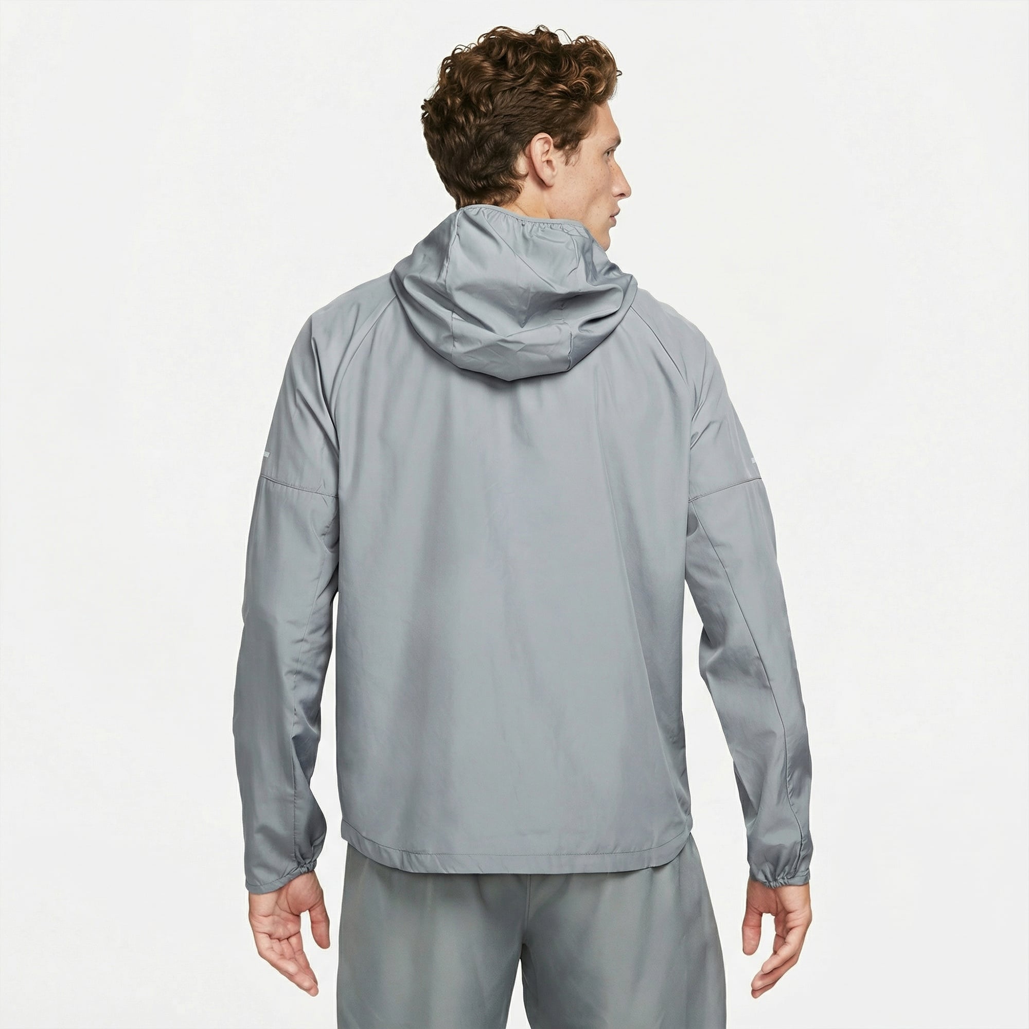 Nike Repel Miler Erkek Gri Rüzgarlık