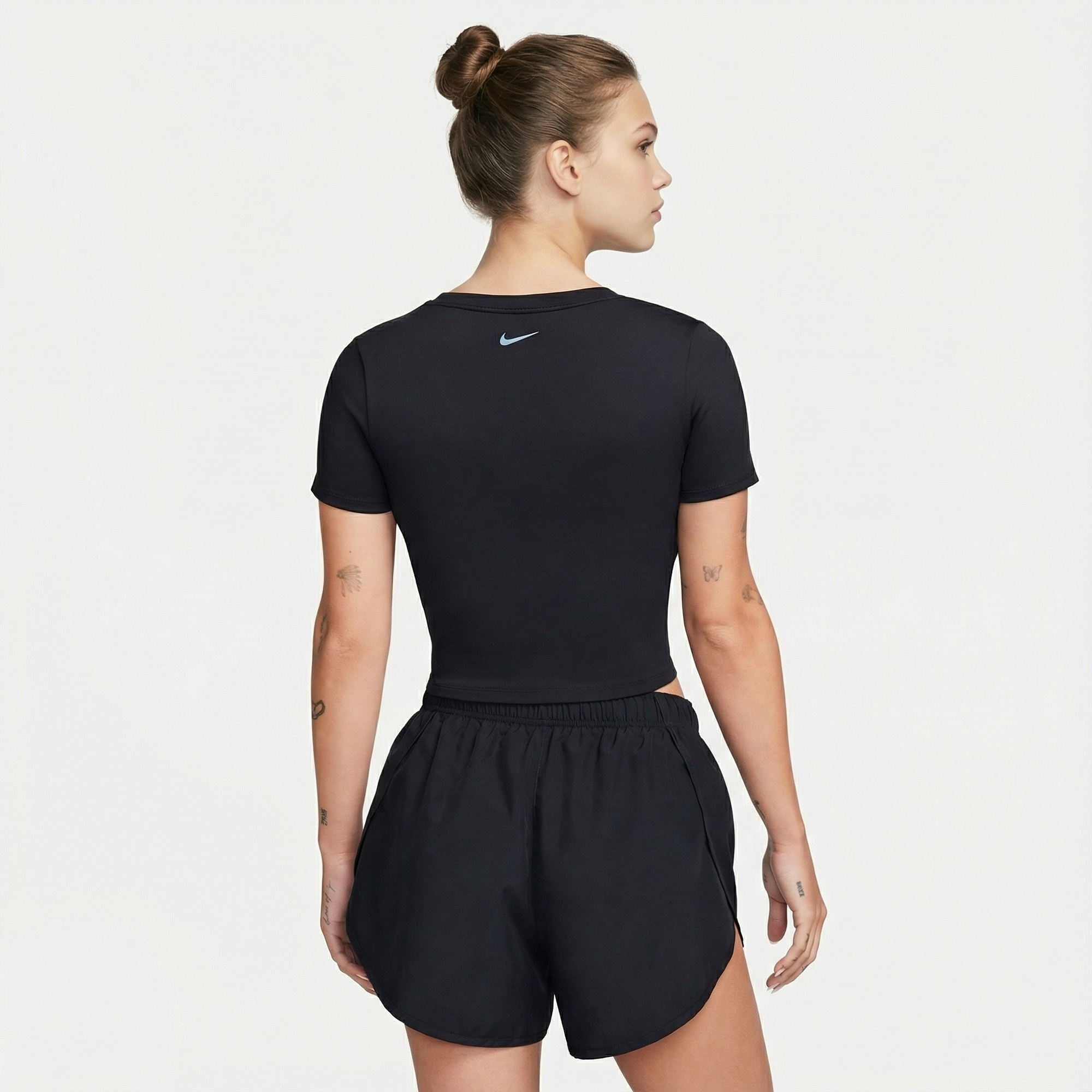 Nike One Fitted Kadın Siyah Top Crop T-Shirt