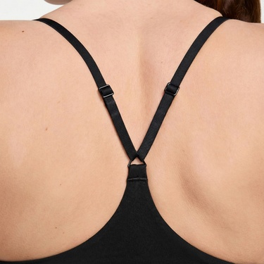  Nike Dri-Fit Indy Hafif Destekli Kadın Siyah Bra