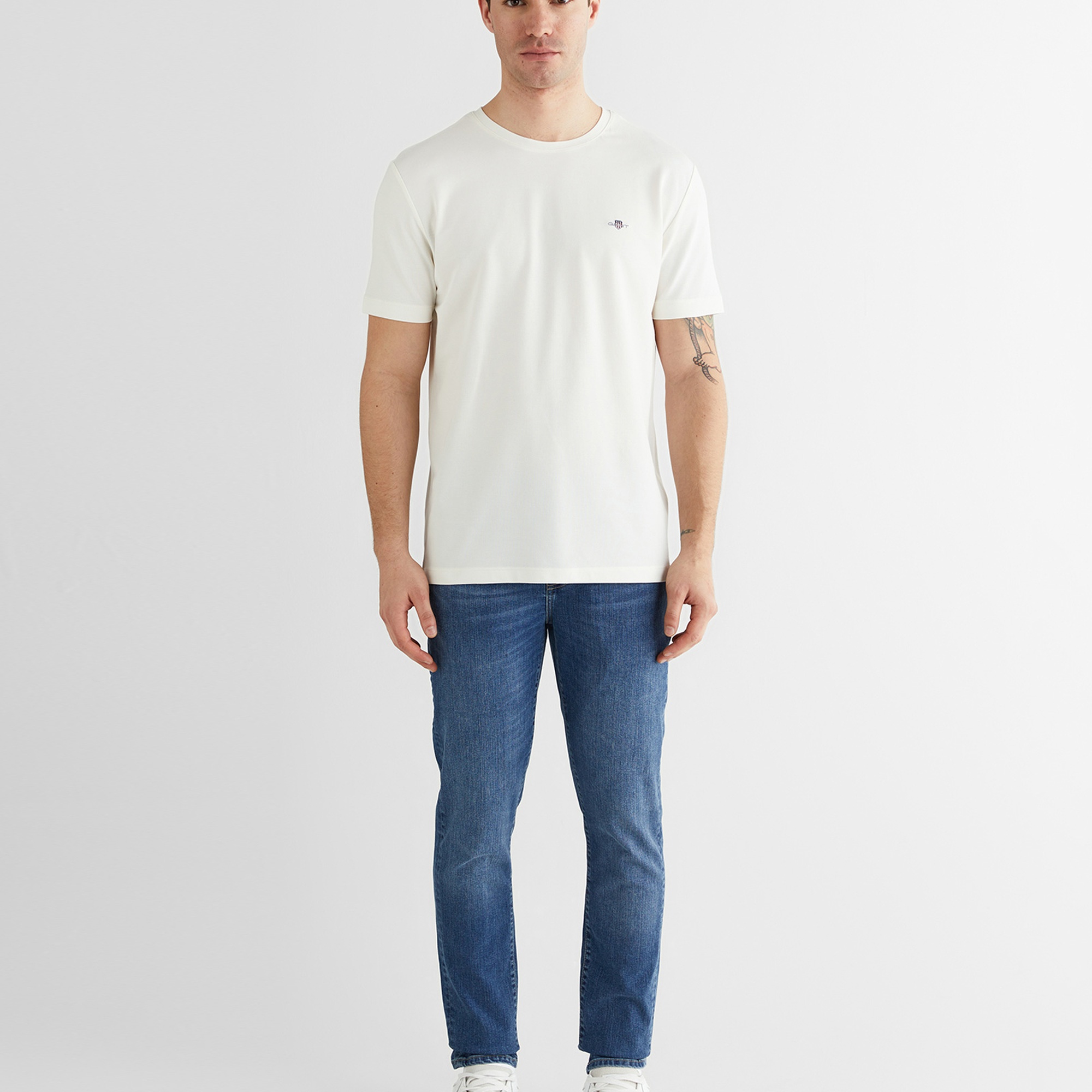 GANT Erkek Beyaz Bisiklet Yaka Regular Fit Logolu T-Shirt