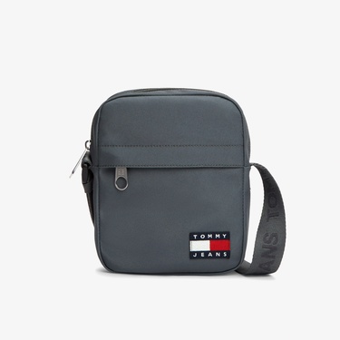  Tommy Hilfiger Essential Daily Erkek Gri Çapraz Çanta