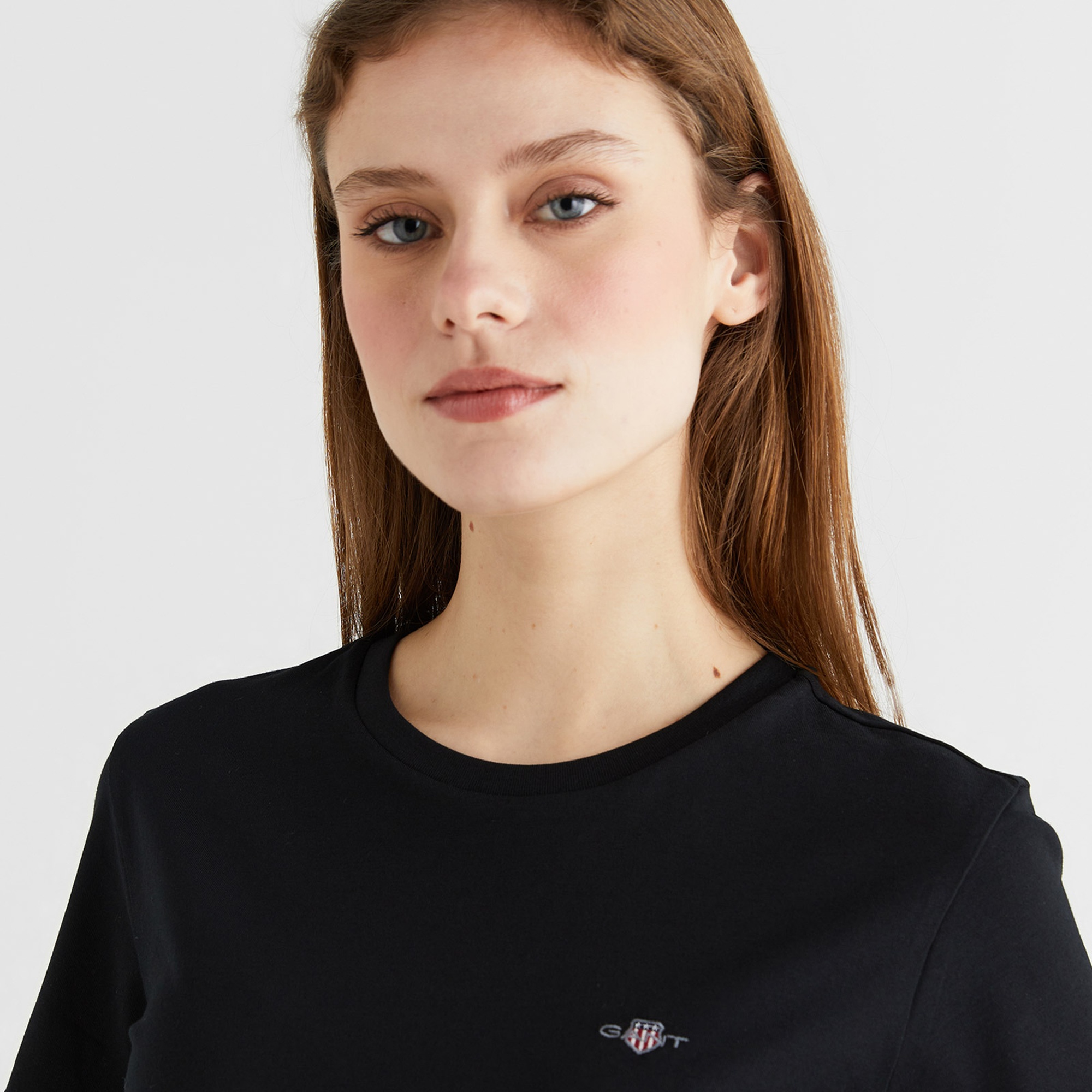 GANT Kadın Siyah Bisiklet Yaka Regular Fit Logolu T-Shirt