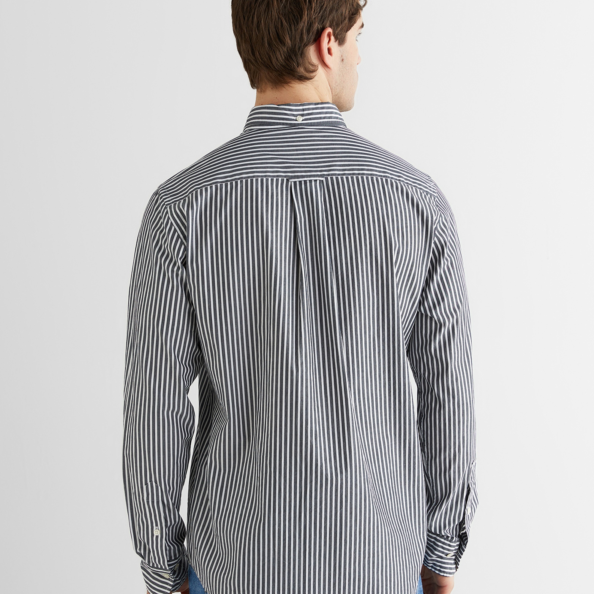 GANT Erkek Siyah Regular Fit Düğmeli Yaka Çizgili Poplin Gömlek