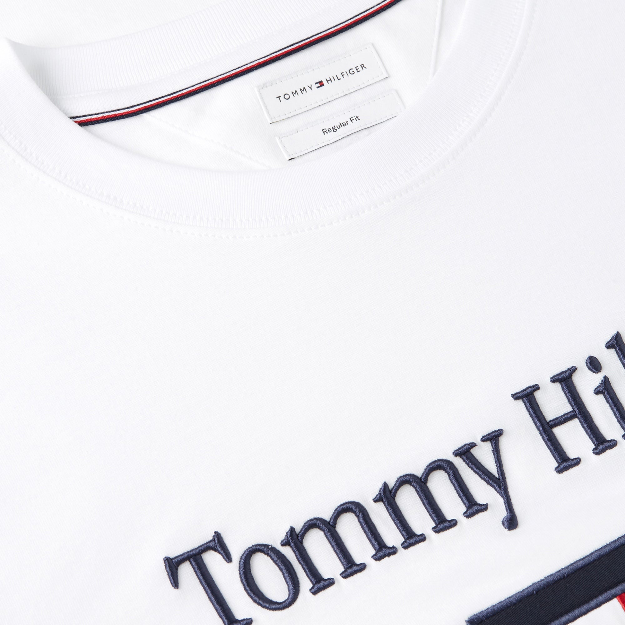 Tommy Hilfiger Abo Embro Flag Erkek Beyaz T-Shirt