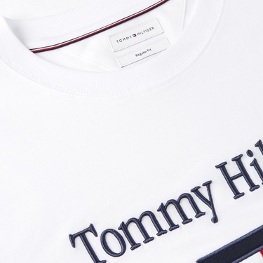  Tommy Hilfiger Abo Embro Flag Erkek Beyaz T-Shirt