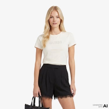  Guess Arabella Aktif Modal Karışımlı Slim Fit Kadın Beyaz T-Shirt