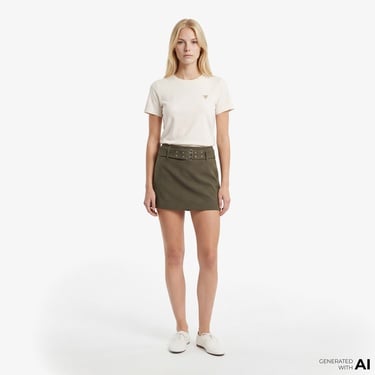  Guess Sonia Aktif Modal Karışımlı Slim Fit Kadın Beyaz T-Shirt